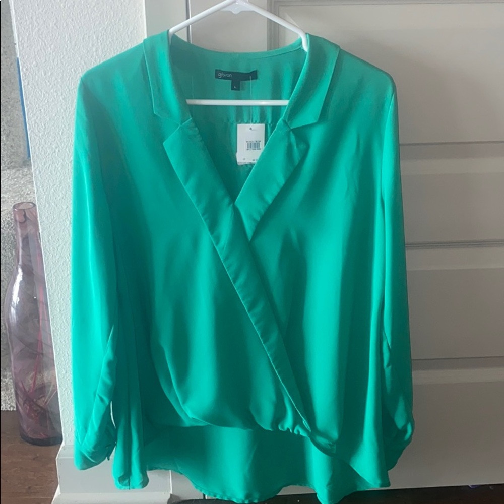 Brand new never worn green blouse size L